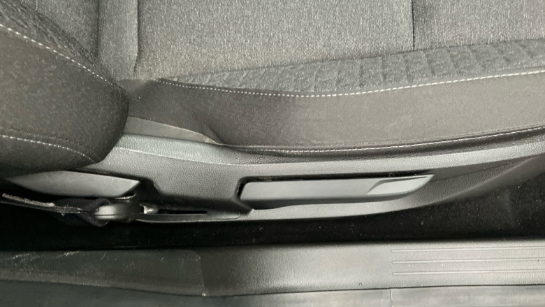 Renault Clio 1.6 E-TECH full hybrid 145 Evolution 5dr Auto Hybrid Hatchback